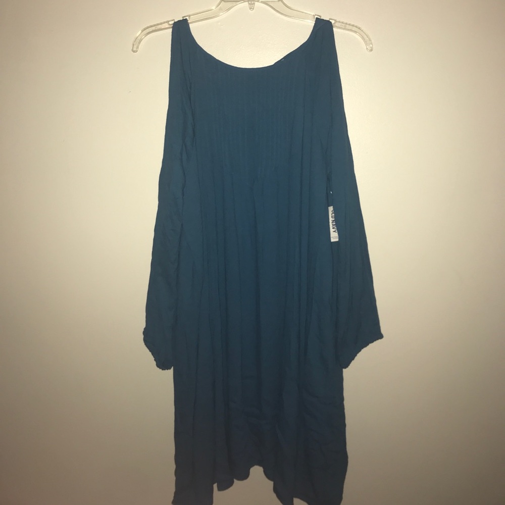 Old Navy Aquamarine Blue Dress w/ open sleeves.